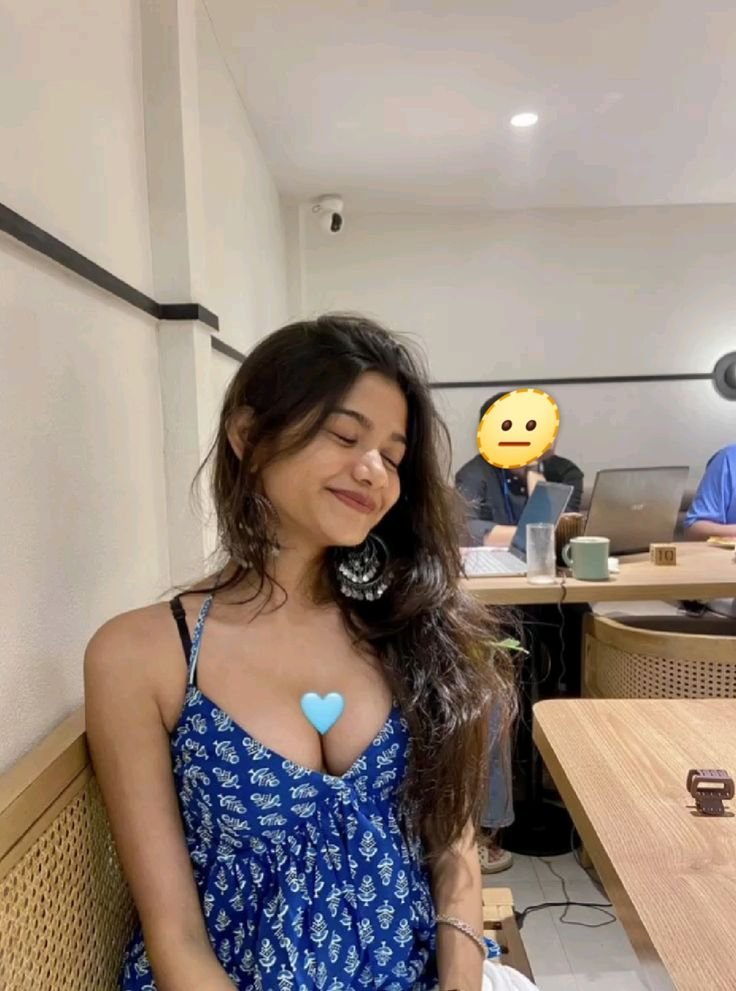 Profile photo - Riddhima Kaul