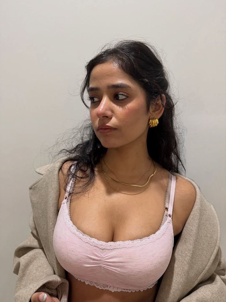 Profile photo - Mehak Arora