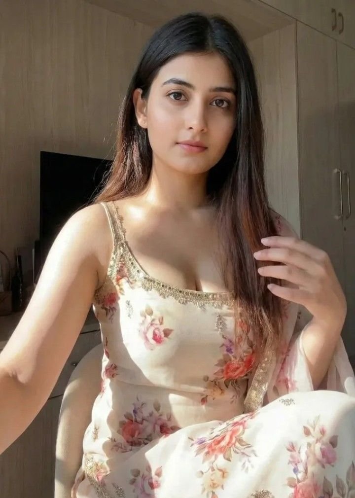 VIP profile - Meera Bedi